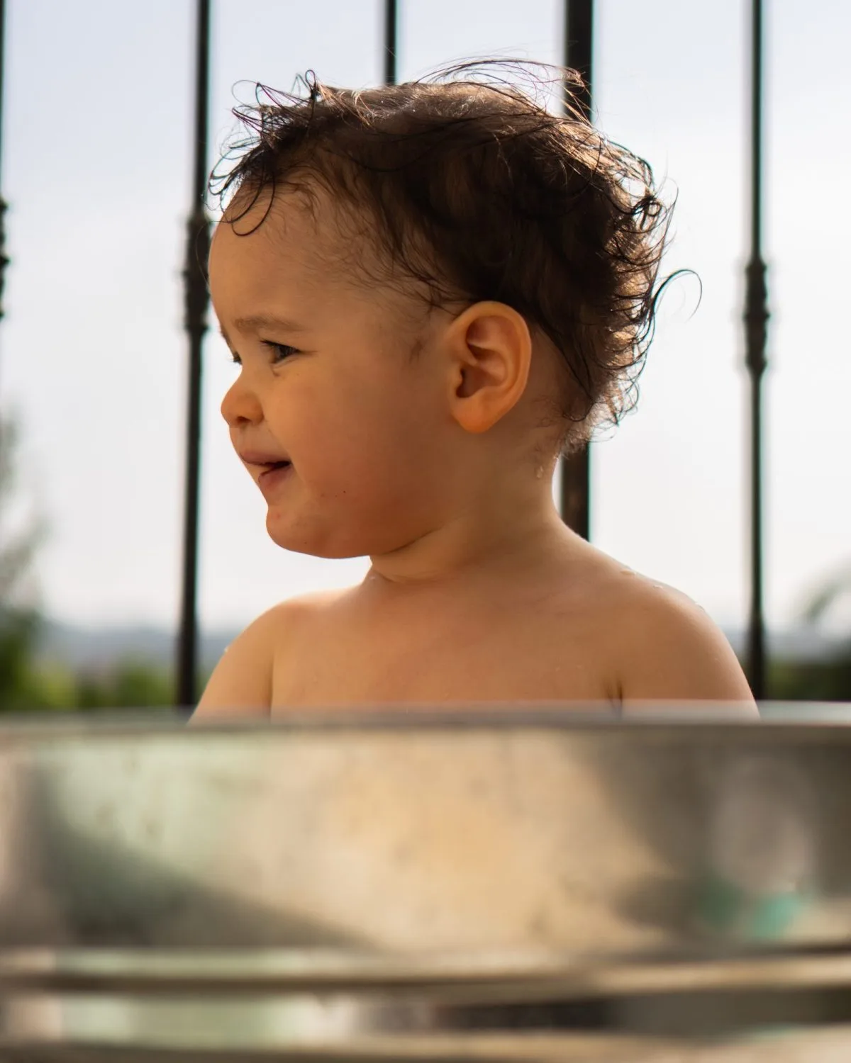 Séance bain de lait — Bailey Photographie, photographe naissance dans le Var